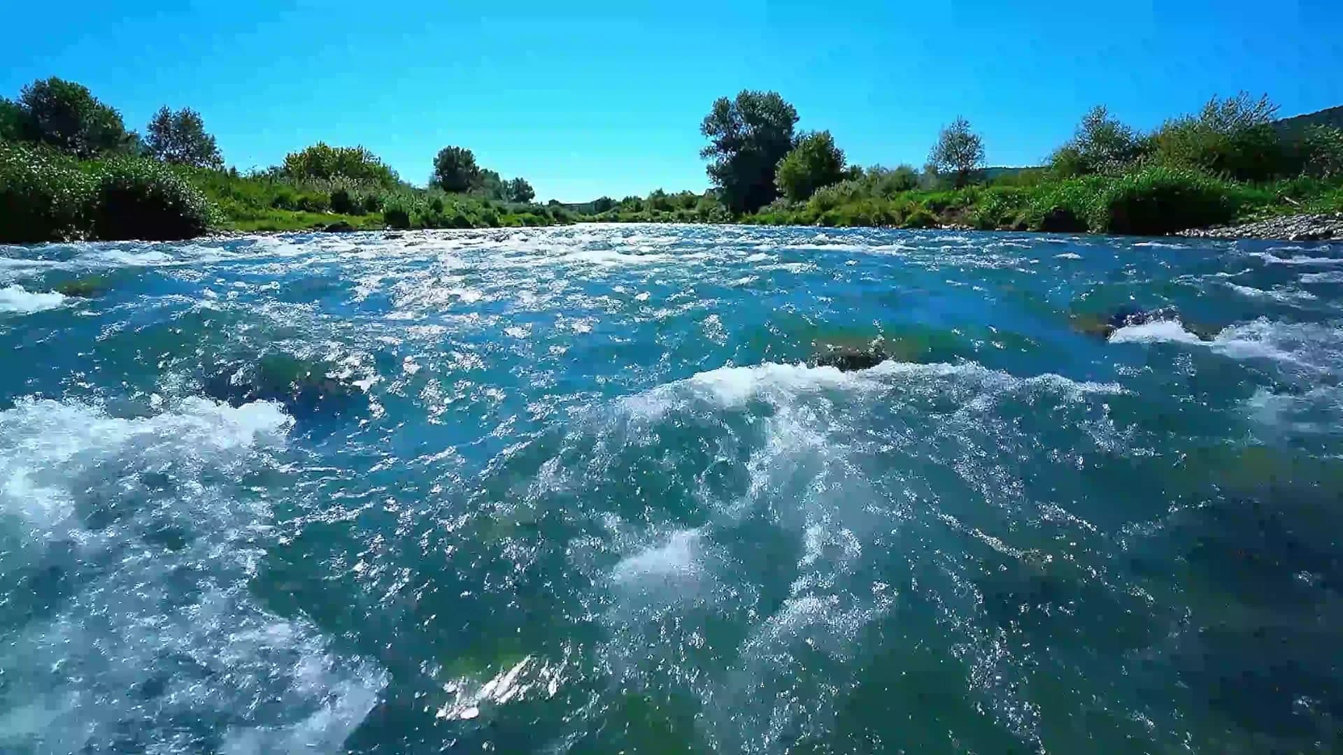 Natural spring-fed river, illustrating the difference between spring water and alkaline water sold in Las Vegas